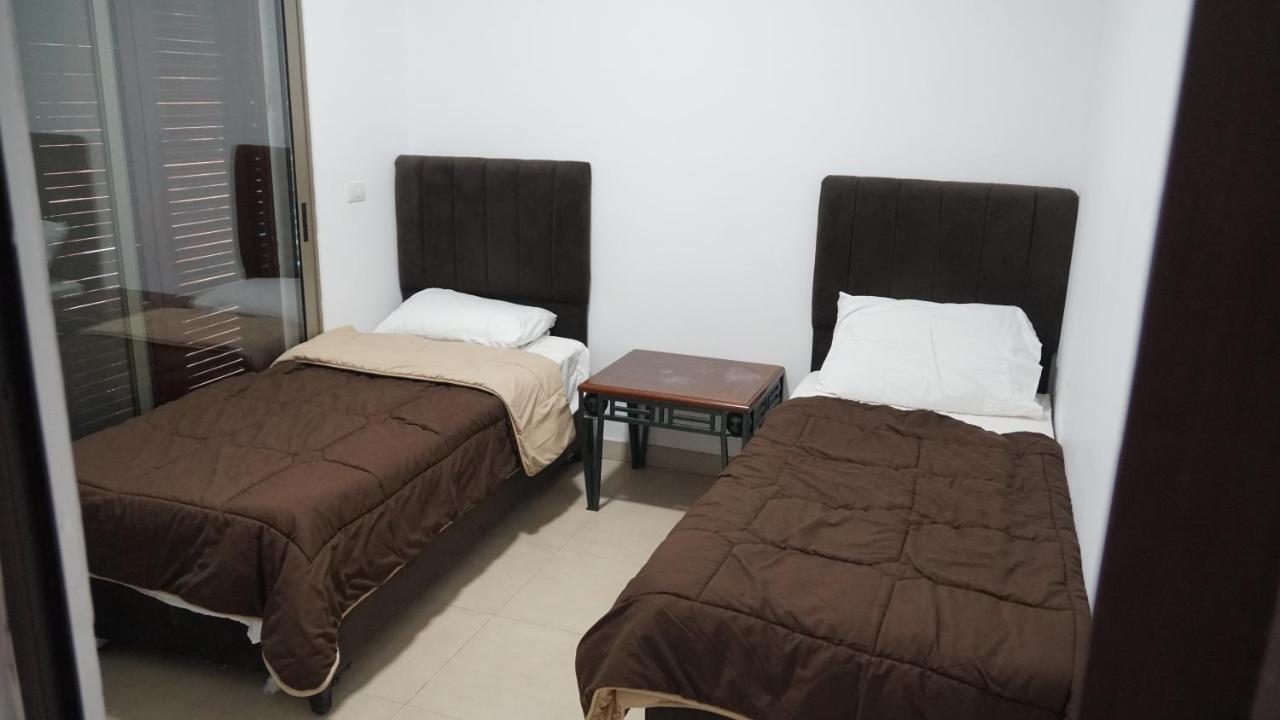 Romantic Chalet Between Swimming Pools And Close To The Seashore Aqaba Esterno foto
