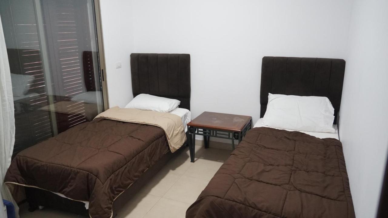 Romantic Chalet Between Swimming Pools And Close To The Seashore Aqaba Esterno foto