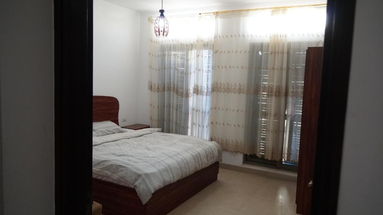 Romantic Chalet Between Swimming Pools And Close To The Seashore Aqaba Esterno foto