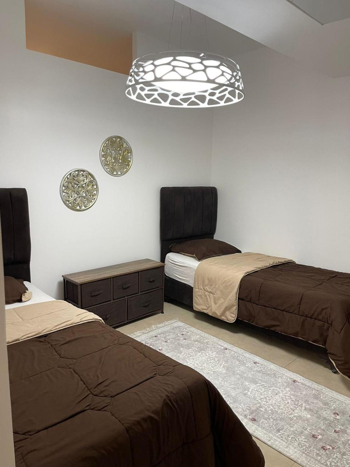 Romantic Chalet Between Swimming Pools And Close To The Seashore Aqaba Esterno foto