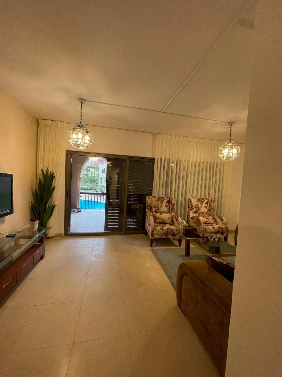 Romantic Chalet Between Swimming Pools And Close To The Seashore Aqaba Esterno foto